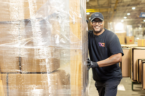 TK Elevator - Manufacturing, Shipping | Photography